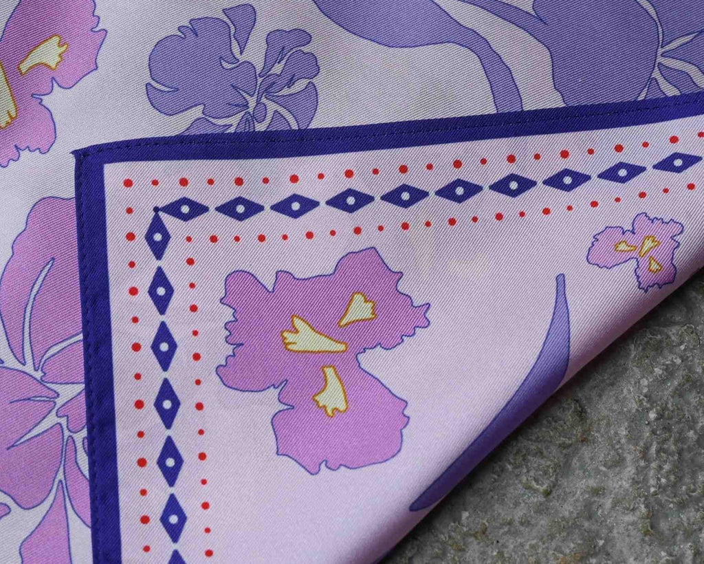 Comment bien choisir un foulard carré en soie ?
